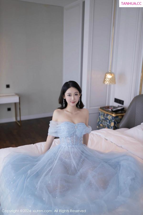 唐安琪  [XiuRen]高清写真图 2024.12.02 No.9538 唐安琪 礼裙美腿第30张图片
